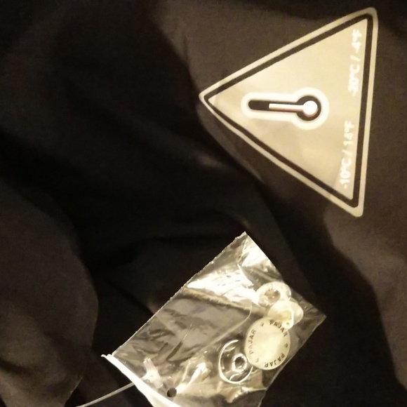 Pajar Canada Ventura long puffer with removable faux fur trim size Large - Picture 13 of 16